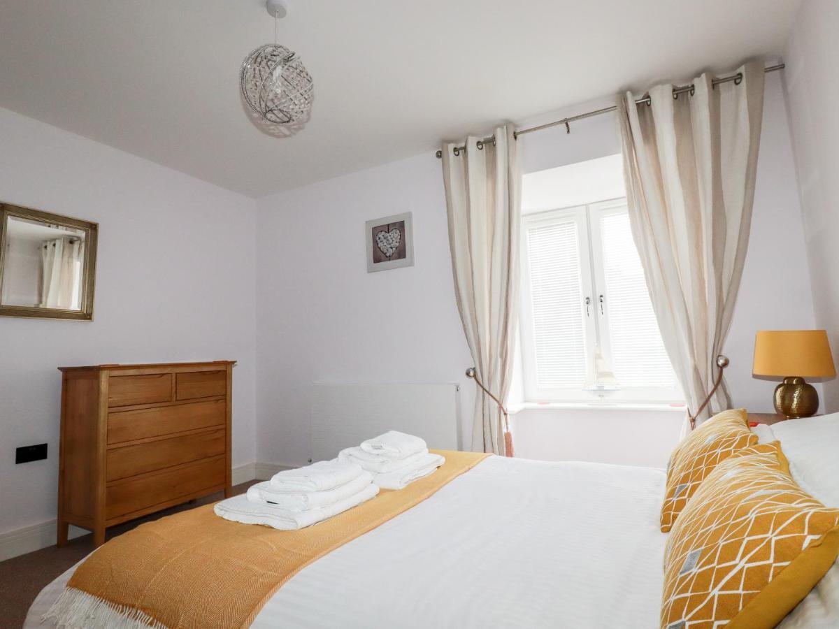 Villa 6 Ocean Heights New Quay Esterno foto
